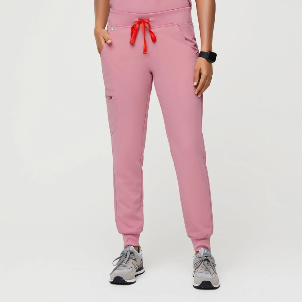FIGS- Chalk Pink Zamora Jogger Scrub Pants- S